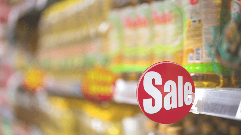 Aproveite dias de promoção nos supermercados para comprar itens não perecíveis