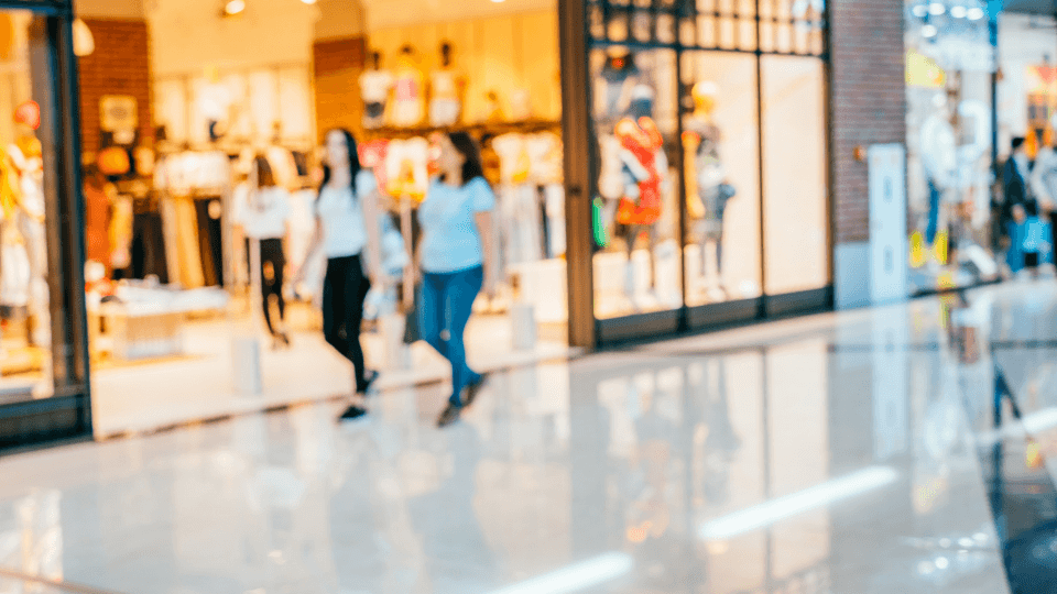 Reduza a frequência de idas ao shopping